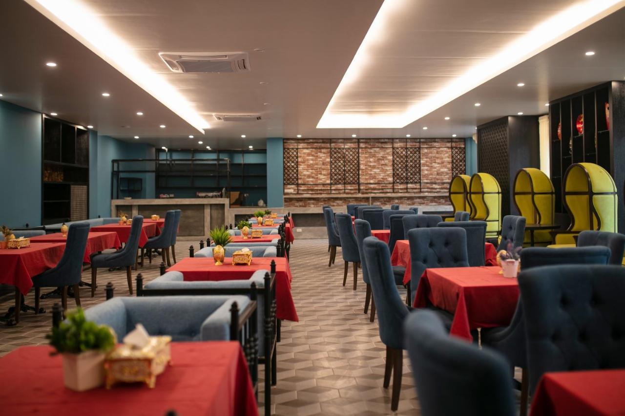 Azalea Parkview Hotel Виентиане Екстериор снимка