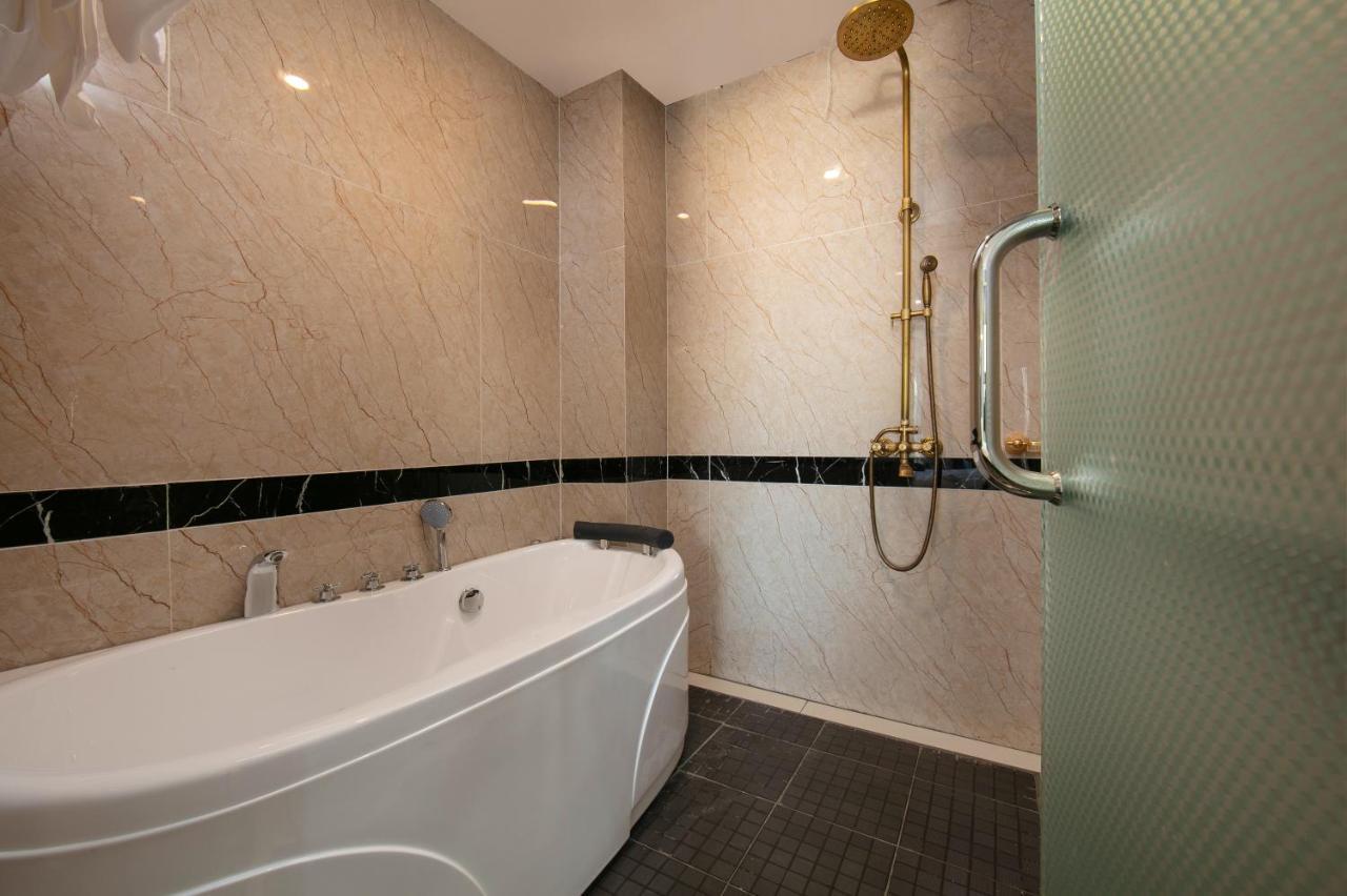 Azalea Parkview Hotel Виентиане Екстериор снимка